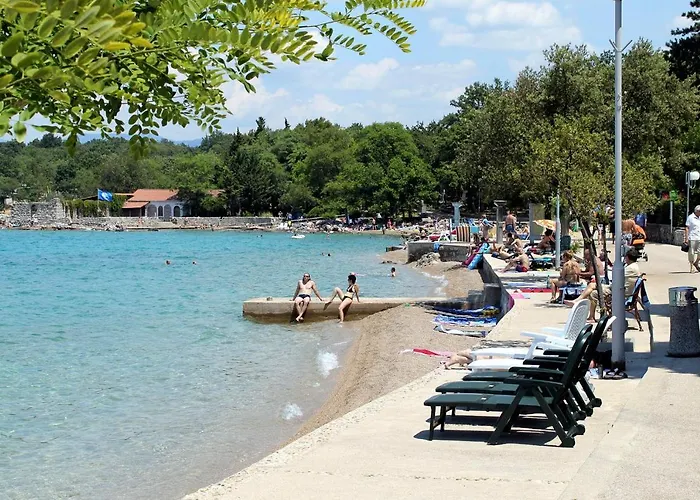 Апартаменты With Parking Space Njivice, Krk - 20504